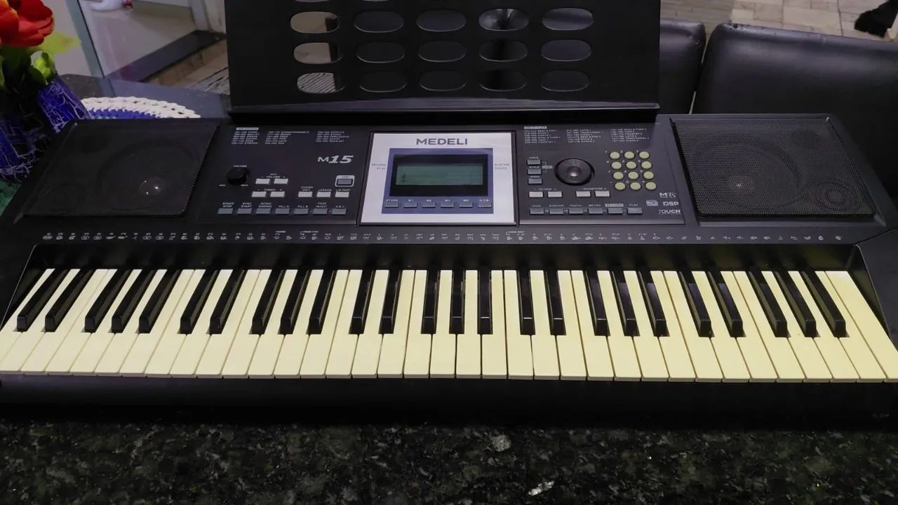 Teclado Musical Medeli M15