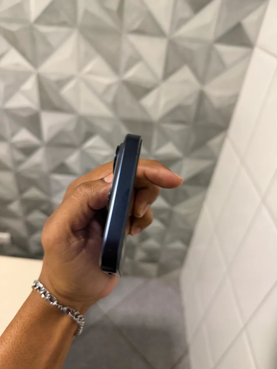 iPhone 15 pro - Foto 3