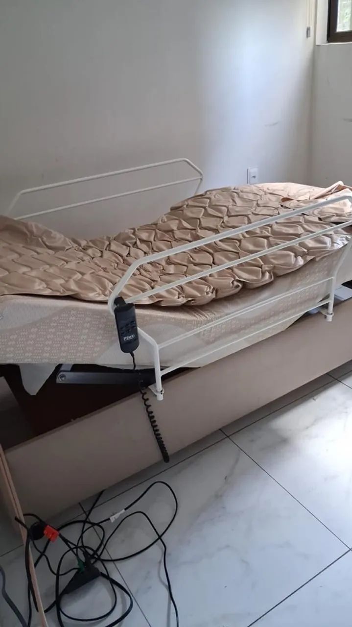 Cama hospitalar motorizada  - Foto 2