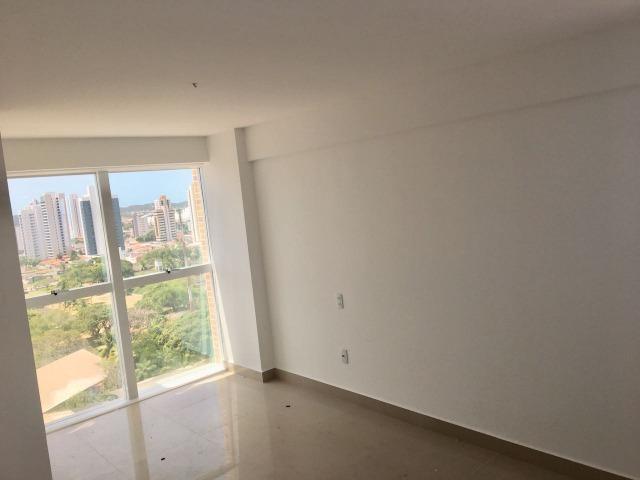 Apartamento Ed. Arnaldo Barbalho Simonetti - 3 suítes - Lagoa Nova - Foto 8