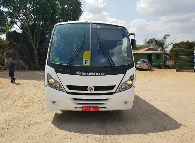 Micro ônibus Thunder