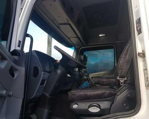 Mercedes Benz Atego Baú 2010 - Foto 9
