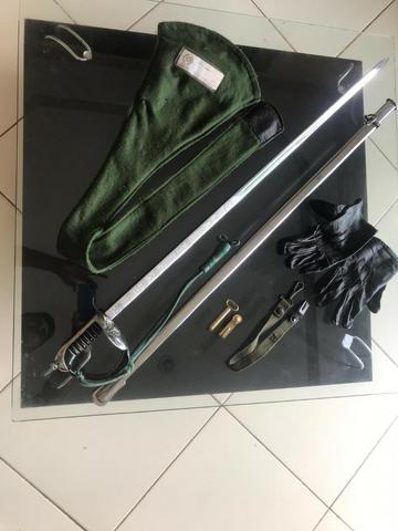 Espada para cerimônias militares