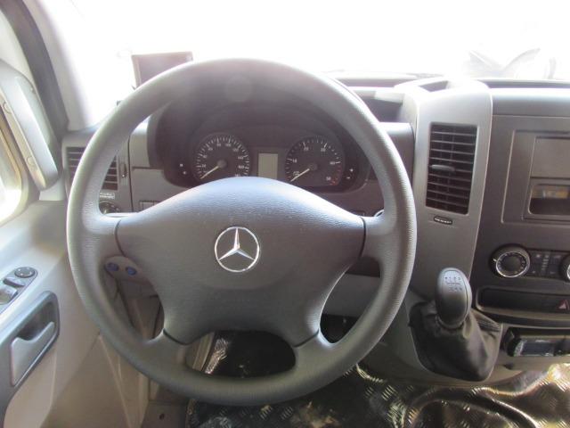 nova van mercedes 2019