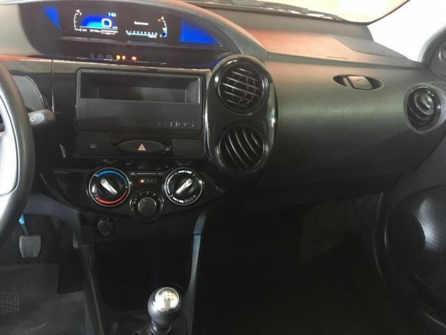 TOYOTA ETIOS 1.3 X 16V FLEX 4P MANUAL. - Foto 8