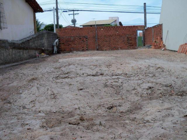 Alugo terreno em piatan perto há um minuto da Praia - Foto 2
