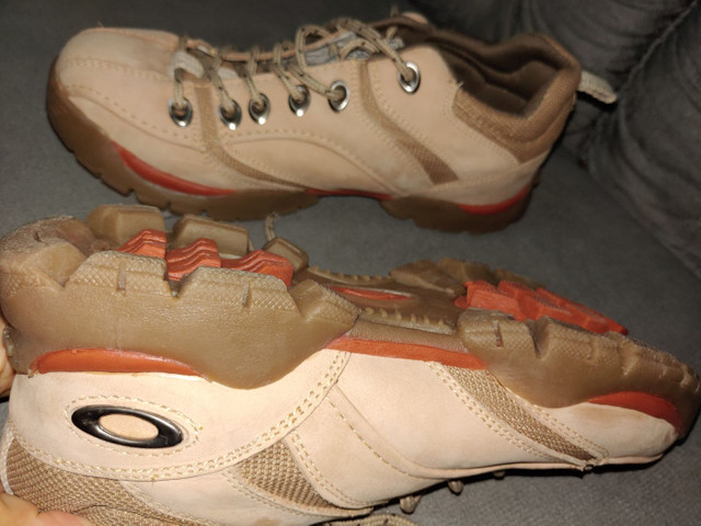tenis oakley 37