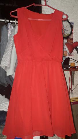 Vestido curto de festa vermelho