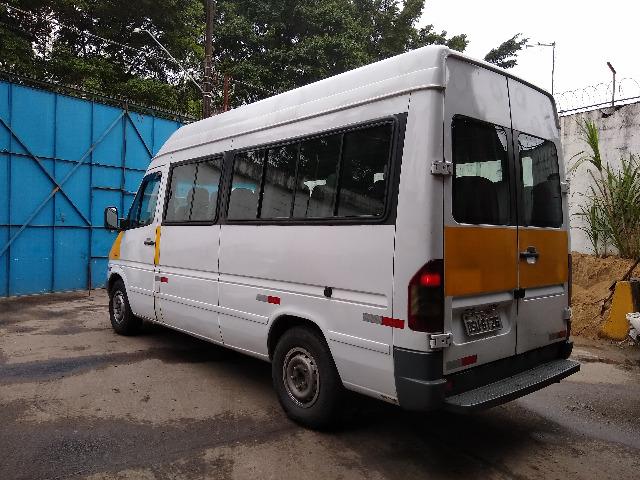 Van Guerra Mercedes Benz 16 lugares Diesel 06/07 doc ok e manutenção em dia - Foto 2