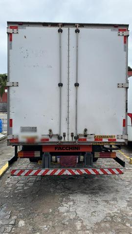 Iveco Daily 70C16HDCS com baú de 5.30 - Foto 3