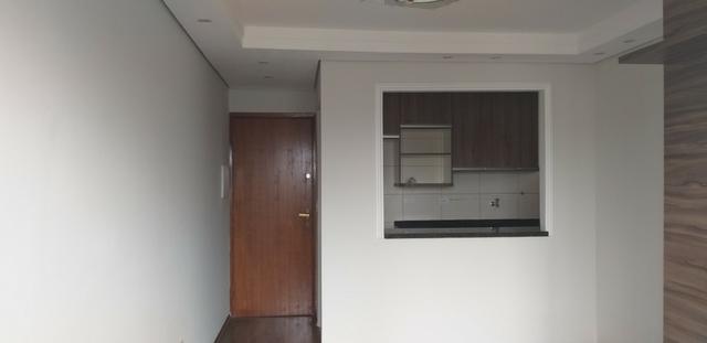 Lindo Apto 2 Dorm com Armários no Jd. Europa R$ 200 mil - Foto 6