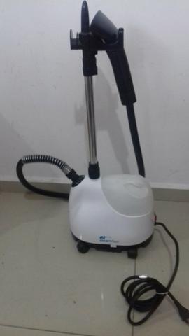Passador de roupas a vapor