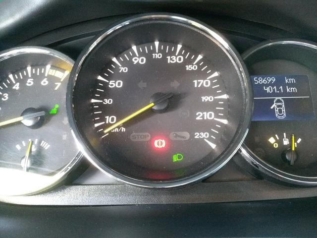 Fluence 2014 com 58.000km - Foto 10