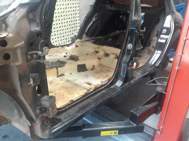 Caixa de Ar Lateral Esquerda Megane Sedan 2007 08 09 10