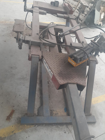 Mesa alinhadora de monobloco