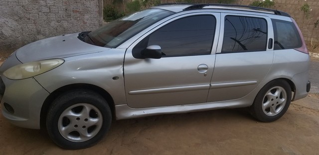 PEUGEOT 2007 SW 1.4