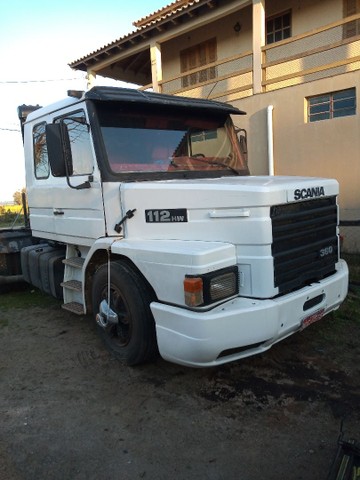 112 ANO 82 COM MOTOR 113 .CARRETA GRANELEIRA