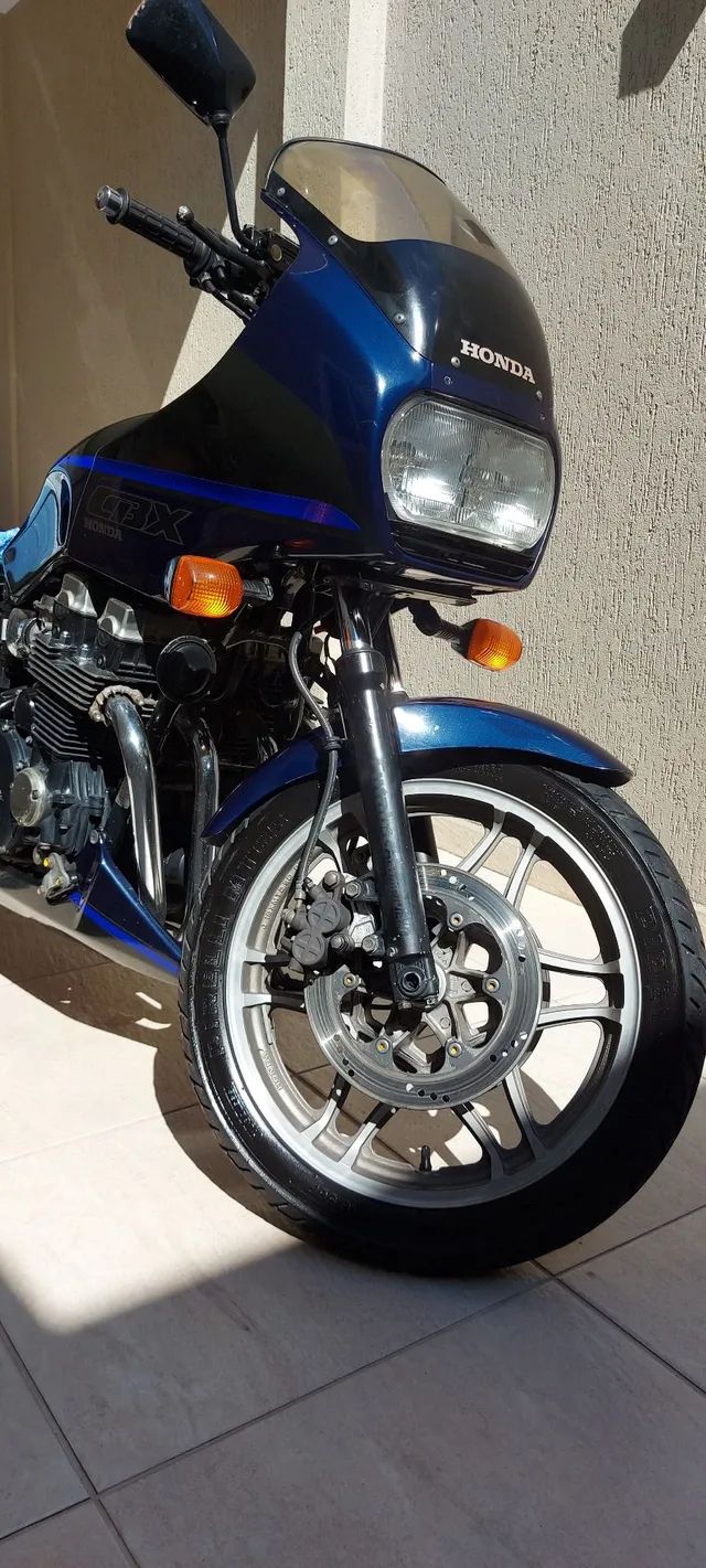 HONDA - CBX 750 - 1989/1990 - Azul - R$ 38.900,00 - A10 Multimarcas