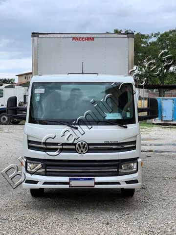 VW 6-160, Ano 2023, Equipado c/ Baú, c/ 608 km Rodados - Foto 8