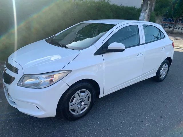 Bonifácio Veículos - Chevrolet / ONIX LTZ 1.4 Hatch Branco - R$47.900