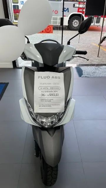Fluo 125 ABS - Semi nova 22/23 - 17.875 KM - Foto 3