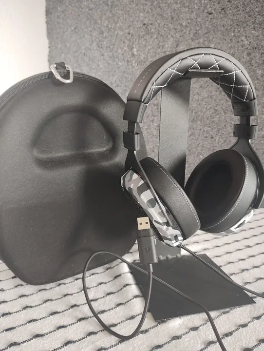 HEADESET CORSAIR + Case