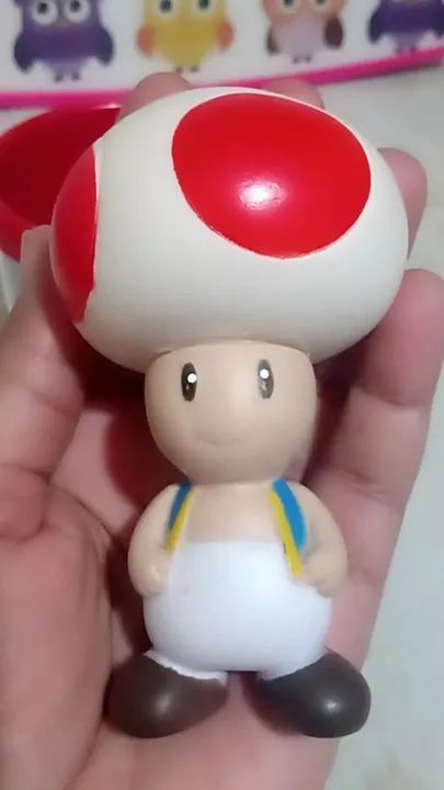 Boneco Toad + Caneca Personalizada Super Mario - 10cm  - Foto 4