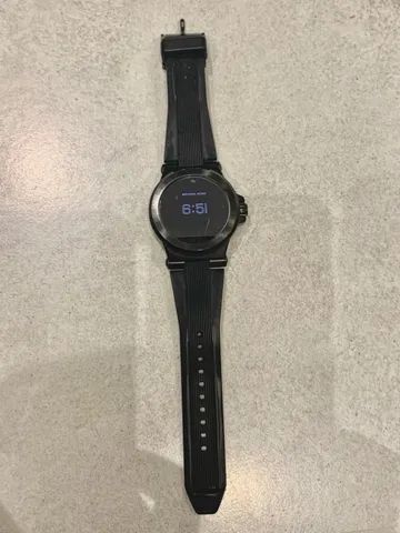 Dylan smartwatch michael sale kors