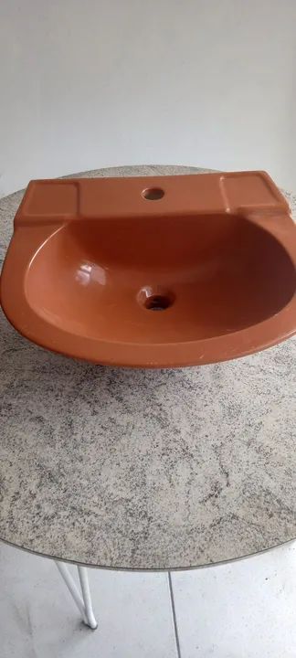 Cuba de pia em cerâmica - cor terracota