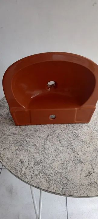 Cuba de pia em cerâmica - cor terracota - Foto 3