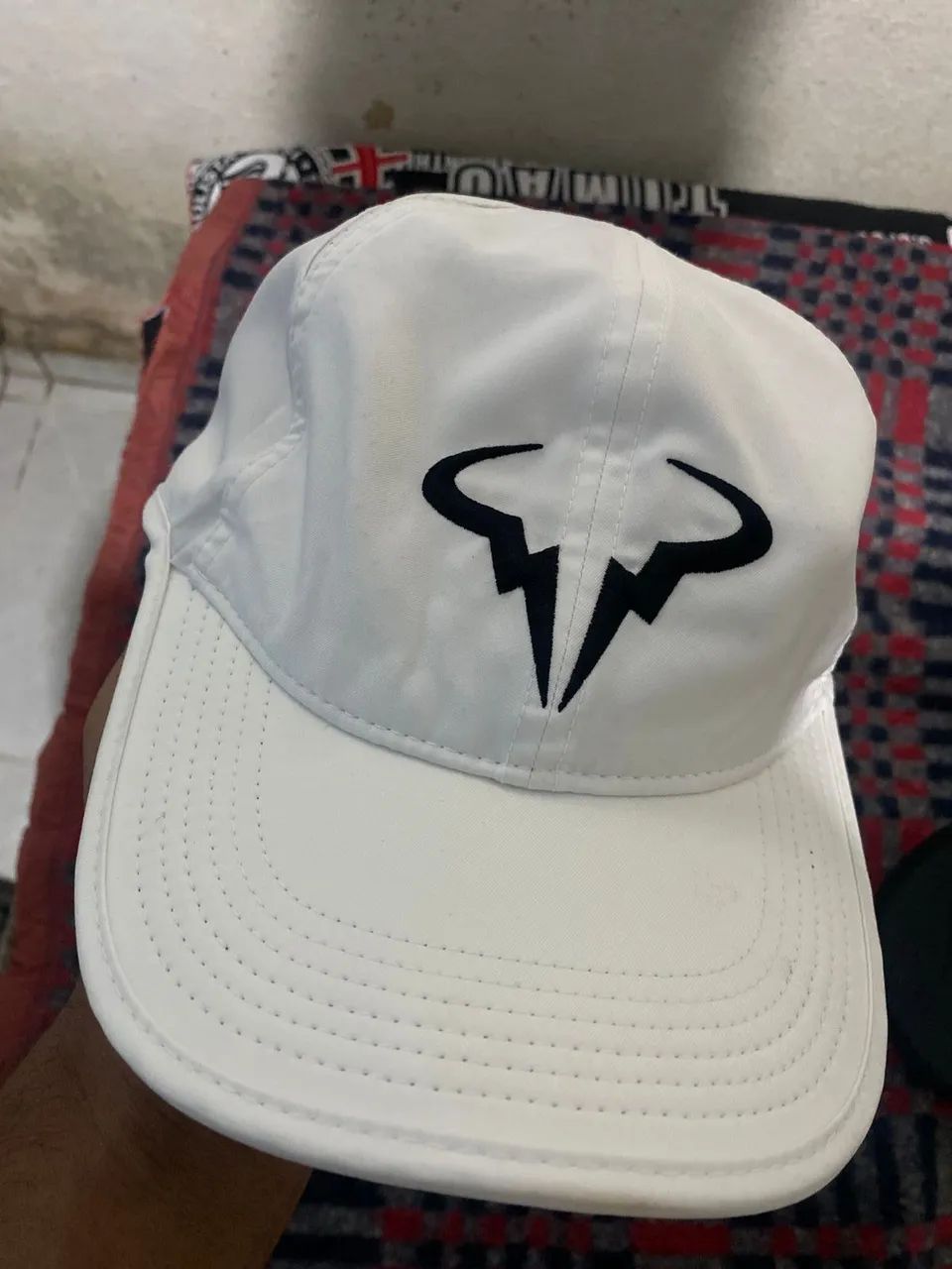 Vim anunciar esses 2 boné original da Nike,o motivo da venda é o tamanho,eles vieram G/GG