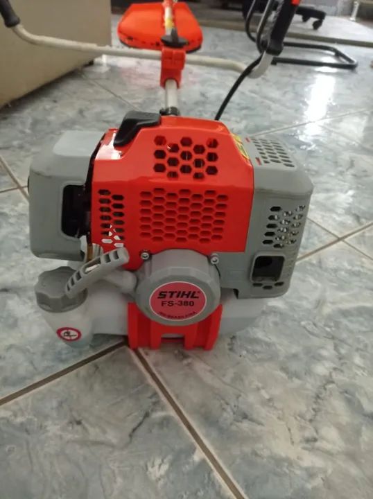maquina Sthil 380 de cortar grama - Foto 5