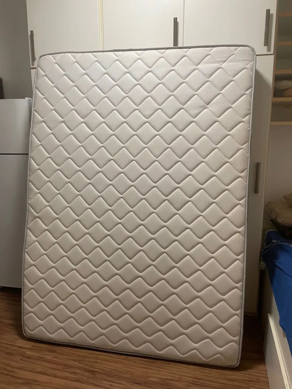 Colchão e cama box de Casal Confortável e Resistente - Foto 3