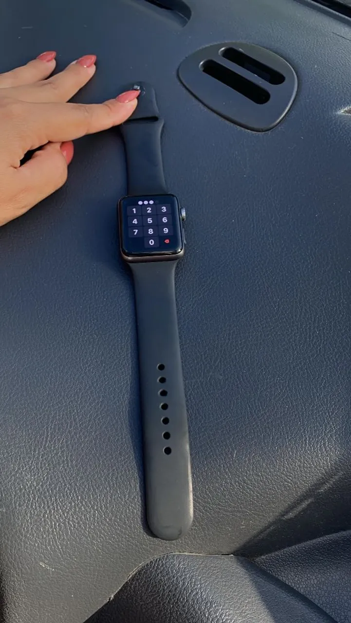 Apple Watch Series 4 40mm Preto