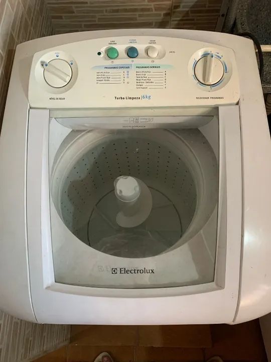 Máquina de Lavar 6Kg Electrolux LM06