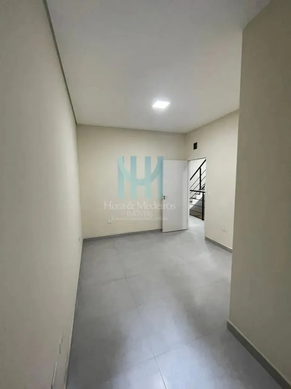Sala Comercial para Locação em Itaquaquecetuba, Jardim Caiubi, 1 banheiro