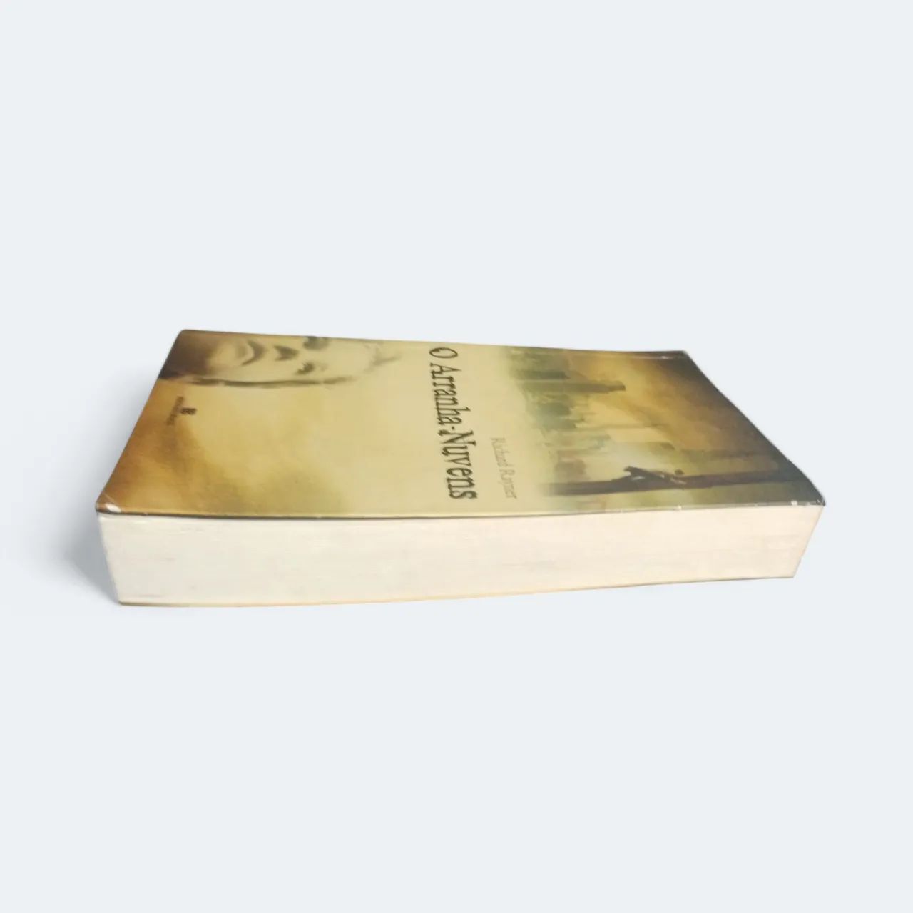 Livro O aranha - Nuvens - Richard Rayner - Foto 4