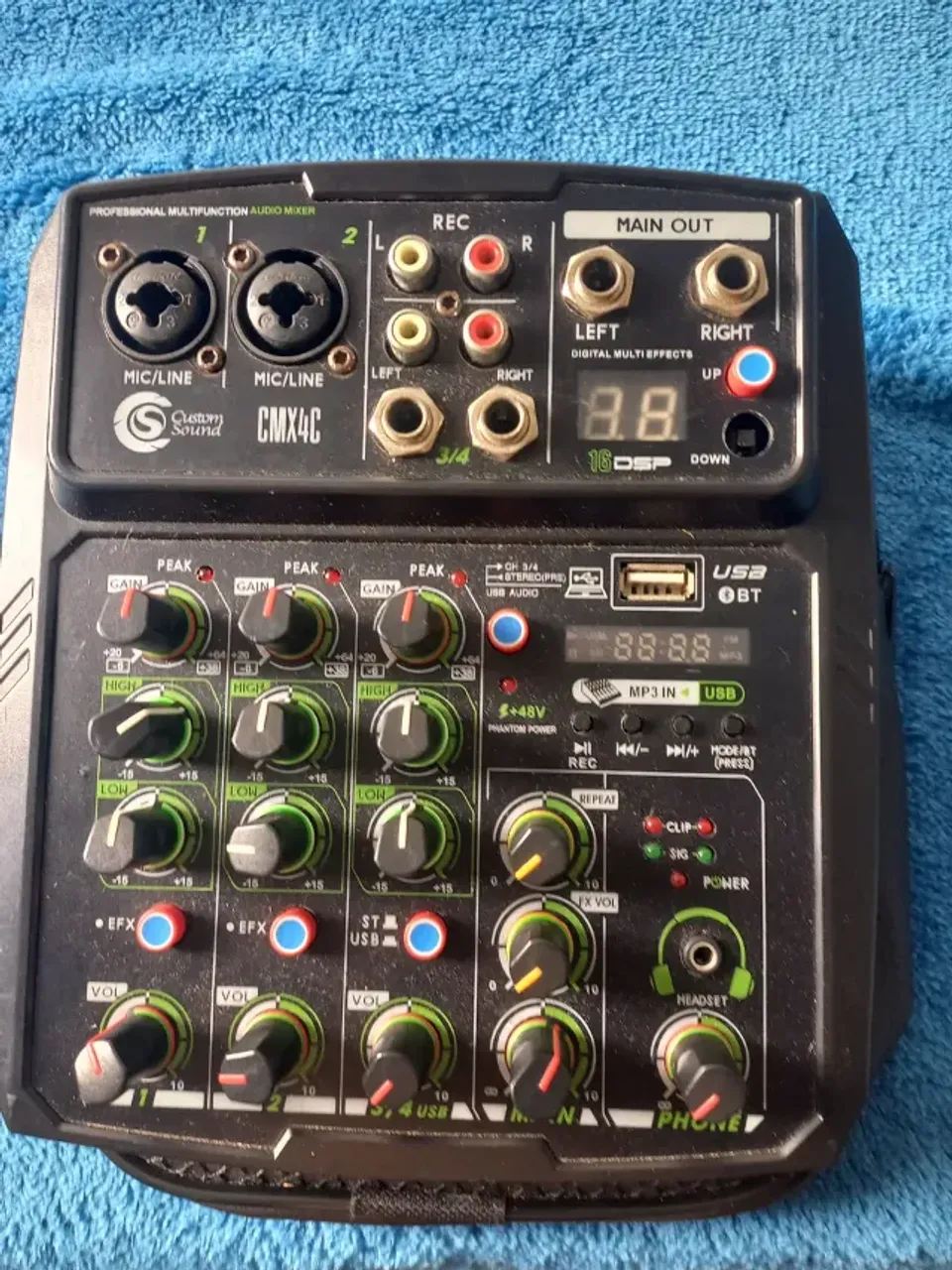 Mesa de som Custon Sound