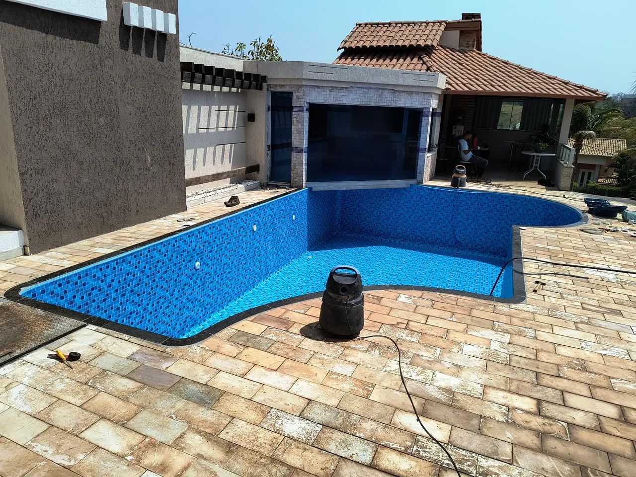   Troca de vinil de piscina para sua área externa