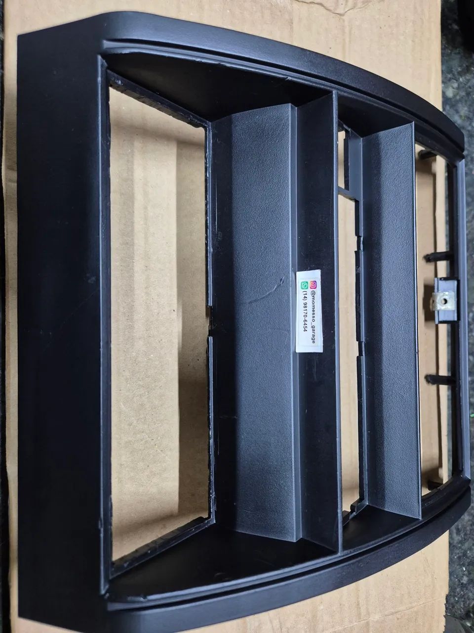 Moldura central do painel satélite64352263422337121