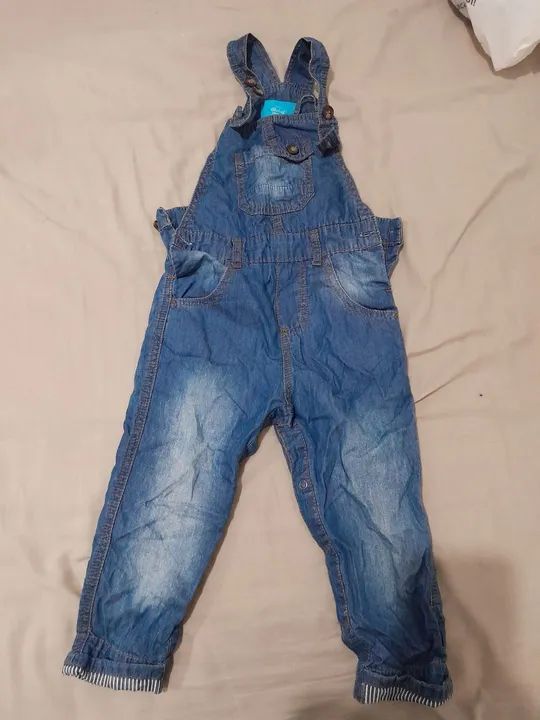 Macacão jeans infantil 