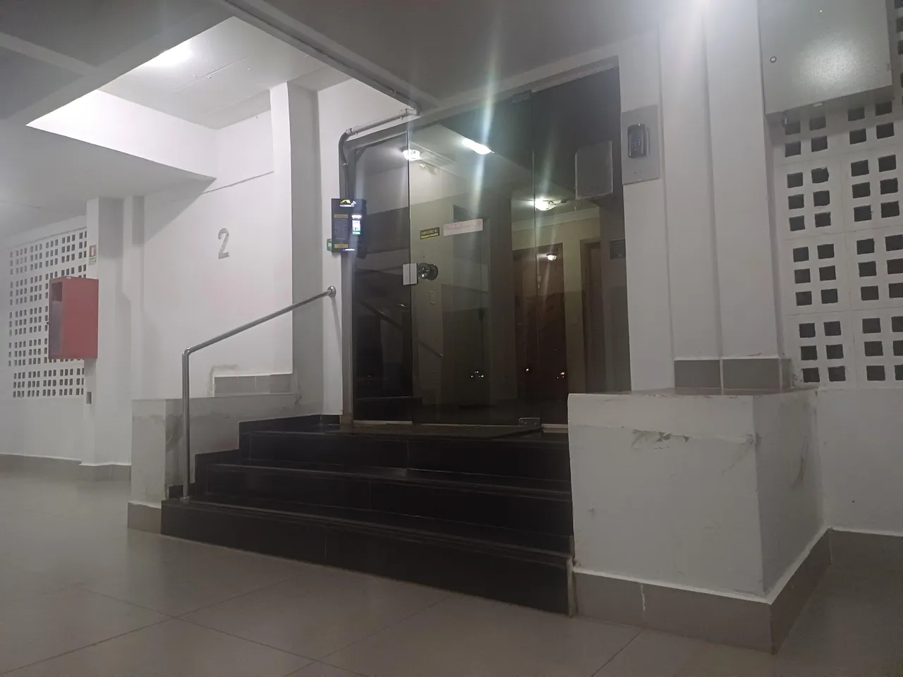 Apartamento de 03 Quartos no Setor Goiânia 2