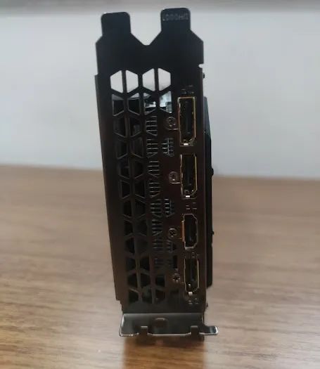 GTX 1660 Super - Foto 4
