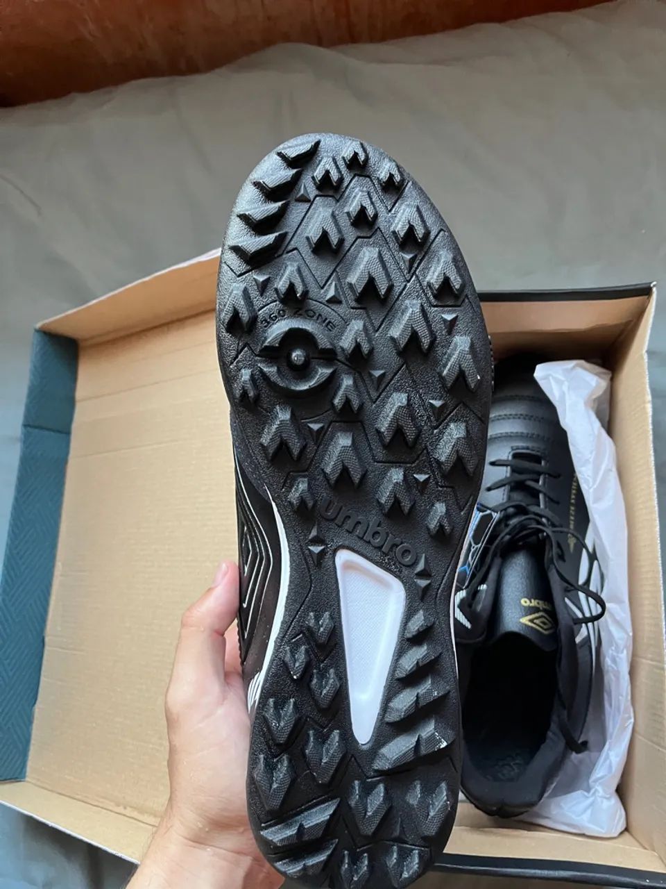 Chuteira umbro socyt CONFORT  - Foto 4