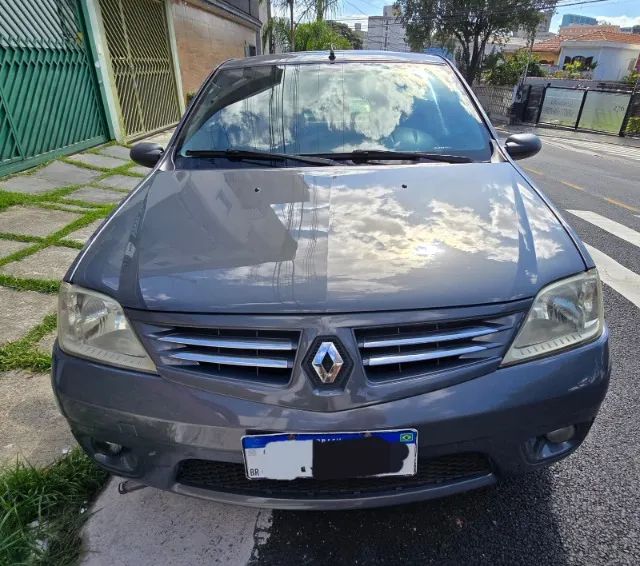 Renault Logan 1.6 16v Privilège Hi-flex 4p