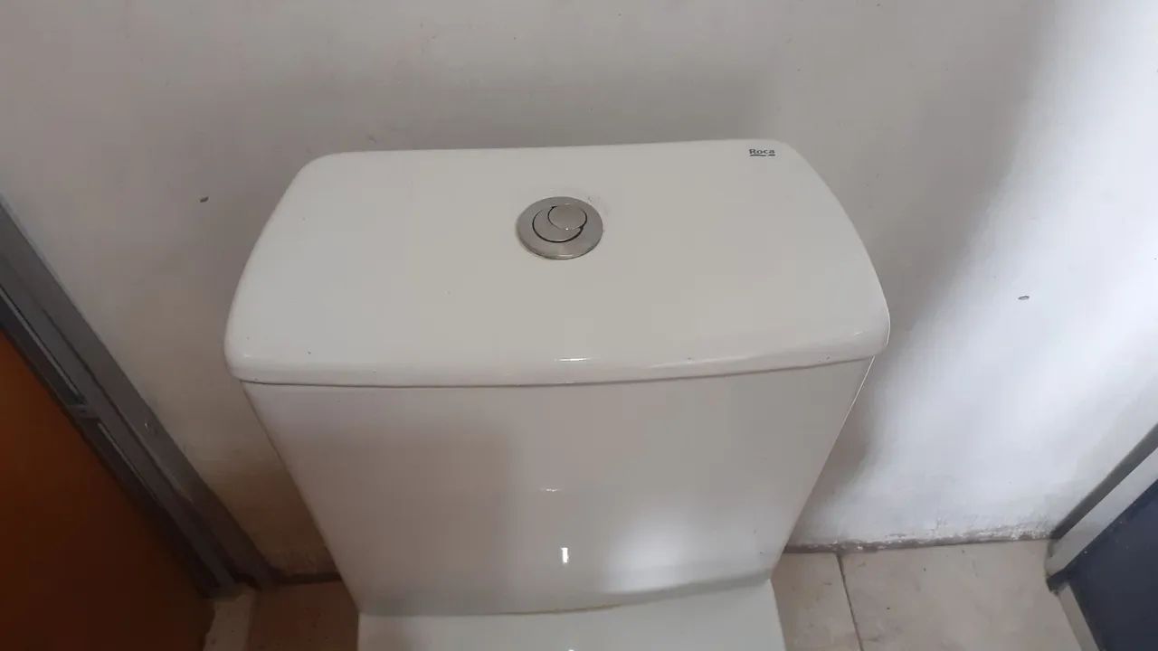Vaso Sanitário com tampa automática em ótimo estado! - Foto 3