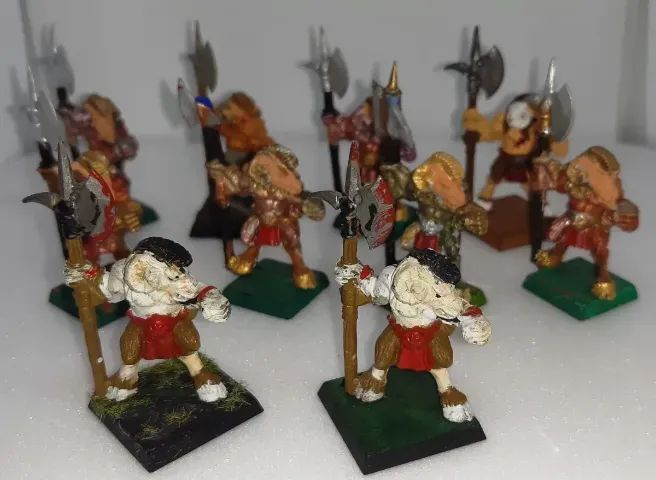 Figuras Fantasticas De Warhammer Montadas (Usado) - Foto 2