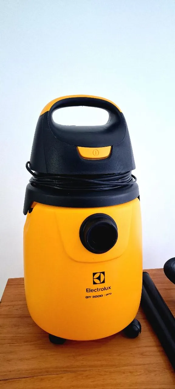 Aspirador de Pó e Água electrolux GT30N