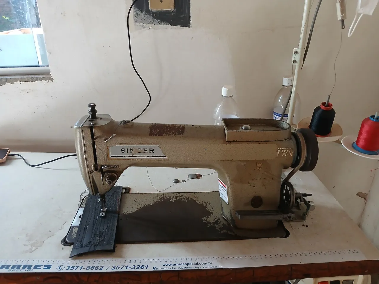 Máquina de Costura Singer