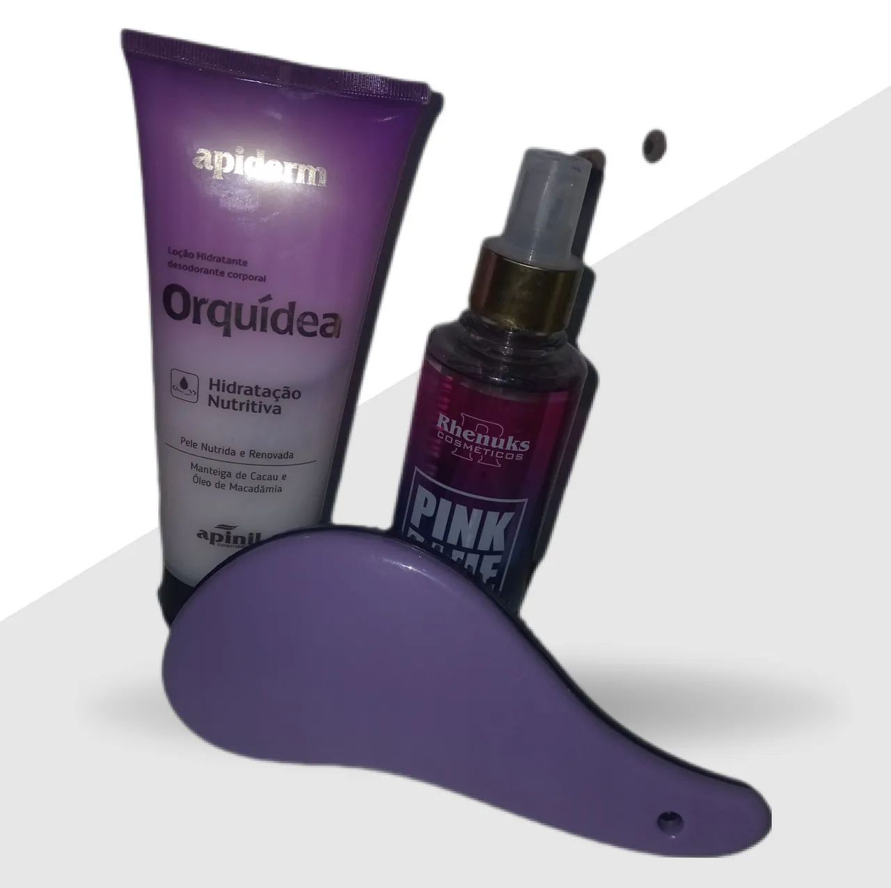 Kit de Beleza: Body Splash, Sabonete Líquido e Esponja de Maquiagem - Foto 2